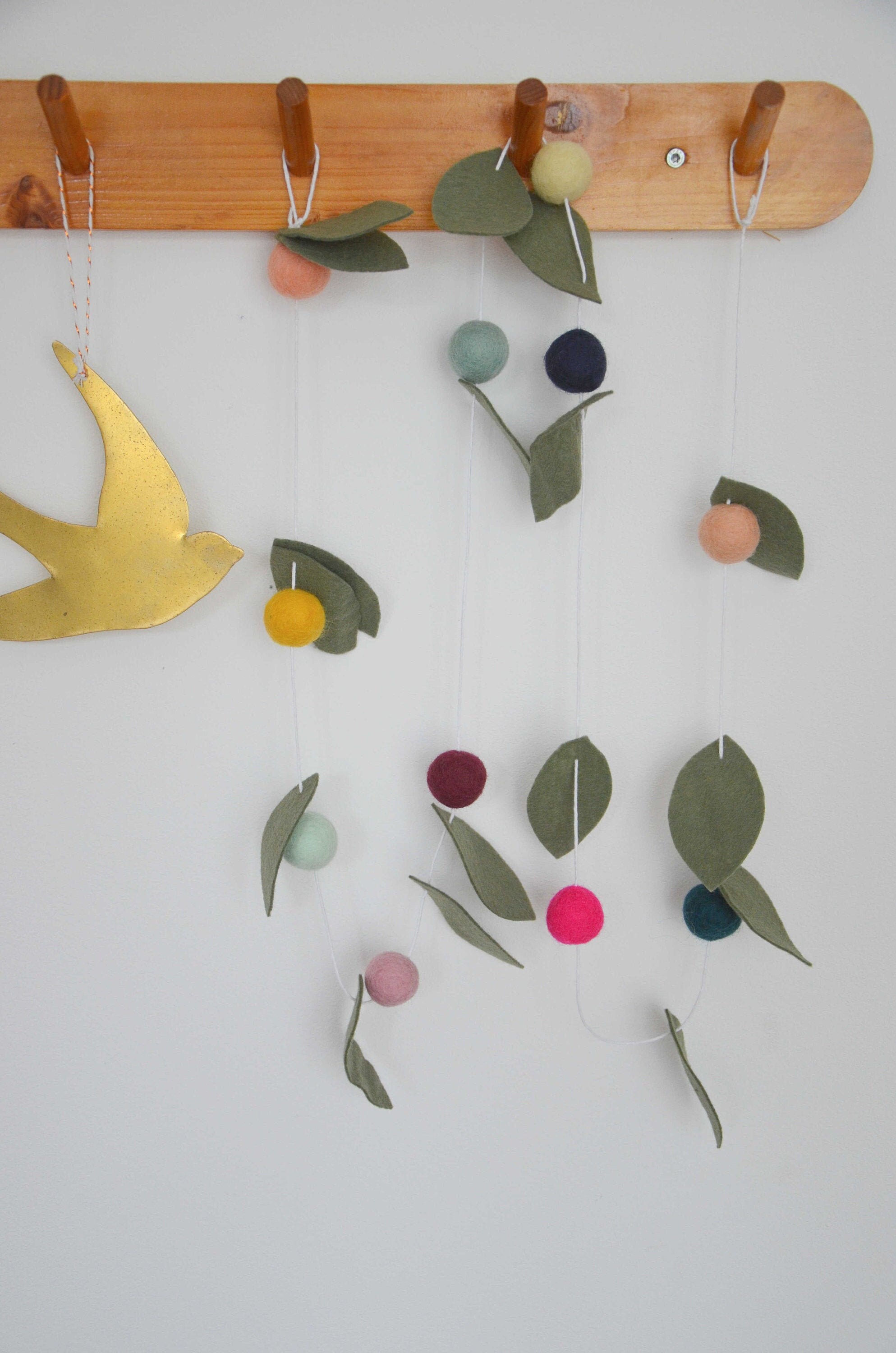 Guirlande Feuillages Couleurs Vives