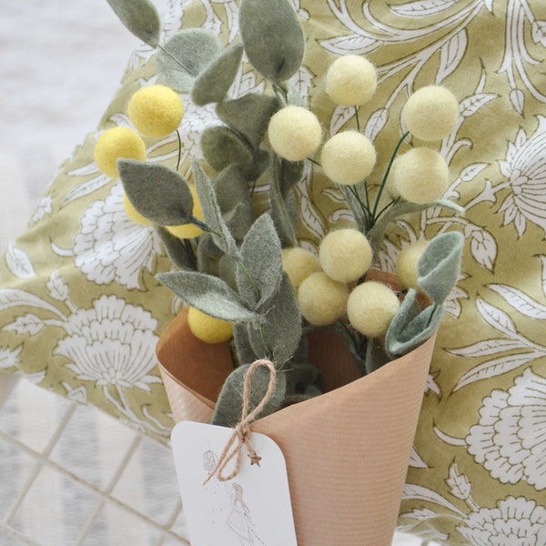 Bouquet de mimosa pour la décoration d'intérieur