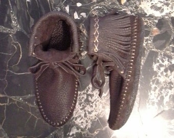 Buffalo Hide Moccasins-Hand Stitched (with or without fringe)