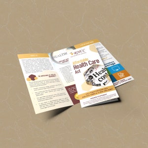 Puede incluir: Un folleto de tres pliegues con un dise&ntilde;o de moneda de oro en la portada. El folleto es para una empresa de atenci&oacute;n m&eacute;dica llamada RHCC, que significa "Your Health Care Guardian". El folleto anuncia planes de atenci&oacute;n m&eacute;dica asequibles bajo la Ley de Atenci&oacute;n M&eacute;dica Asequible.