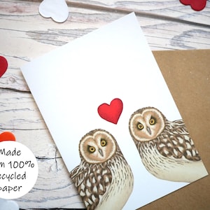 Carte illustrée de la Saint-Valentin avec un hibou des marais - Carte de voeux 100 % recyclée inspirée de la faune avec emballage sans plastique
