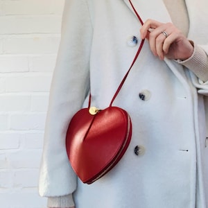 Rotes Herz Leder Tasche, Valentinstag Geschenk, Rote kleine Tasche, Ungewöhnliche Tasche, Herz Tasche