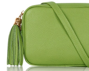 Bolso bandolera de cuero verde lima con borla y correa, bolso de borla, bolso de dama de honor, bolso de cuero, regalo del 3er aniversario