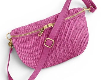 Marsupio in rafia intrecciata rosa: marsupio a tracolla per festival estivi - Borsa personalizzata - Rosie