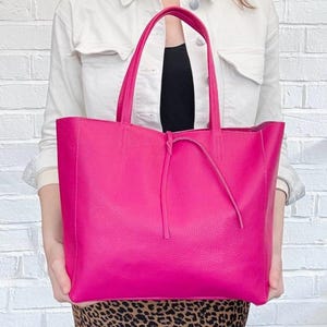 Schultertasche aus Leder, Große Boho Tasche, Fuchsia Ledertasche, Pinke Tasche, Schultertasche aus Leder, Italienische Ledertasche