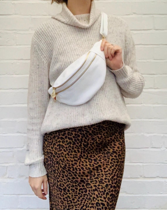 Small white bum bag best sale