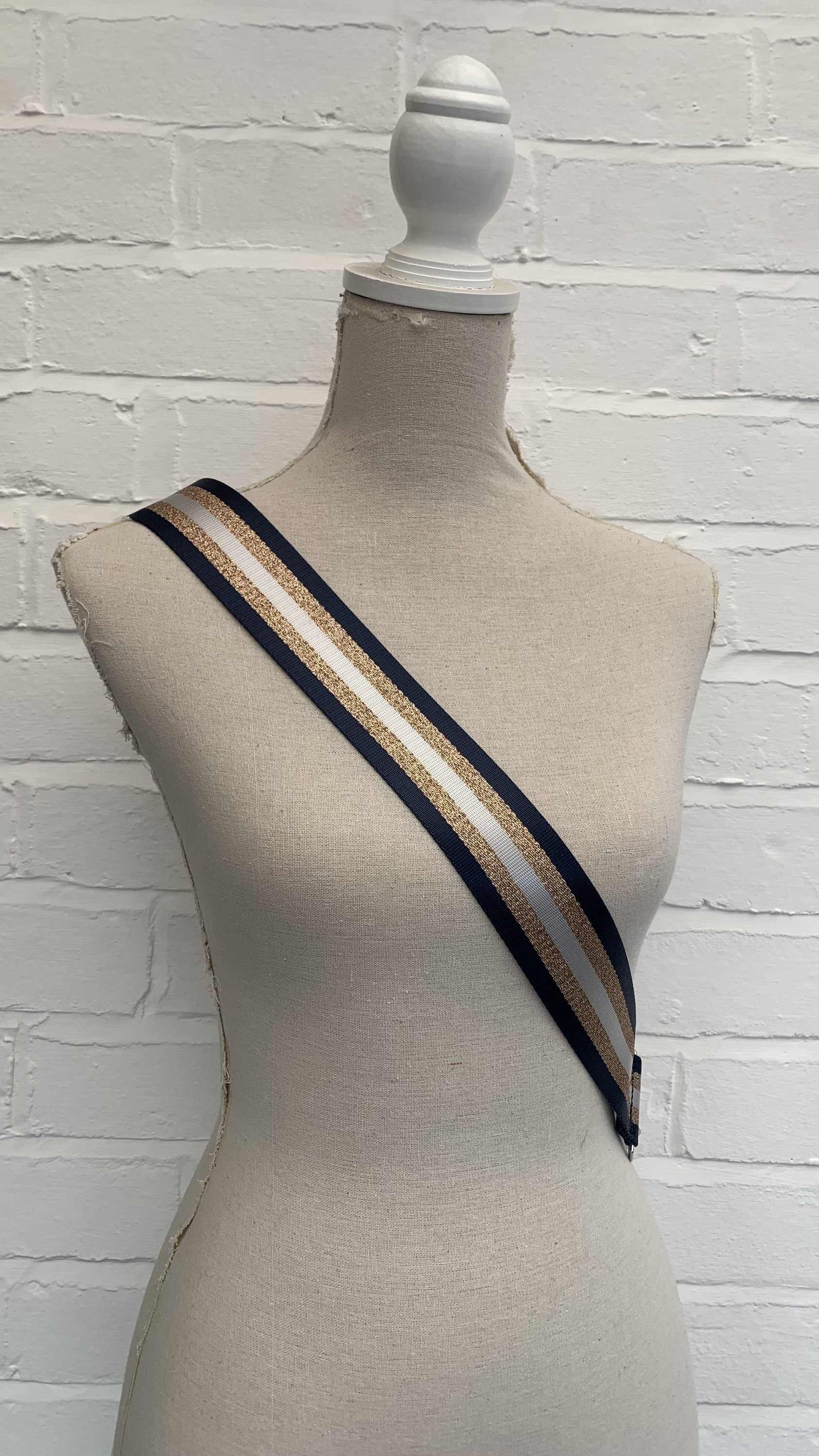 D-Luxe Double Stripe Bag Strap — Black/Gold