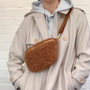 Faux Shearling Körpertasche Fanny Pack Bum Bag, Schaffell in der Nähe von Körpertasche, kleine Pelz-Gürteltasche, Festival-Tasche, Damenleder-Gürteltasche, Shearling