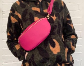Riñonera de piel rosa: Bolso de cinturón de piel - Aurora mediano