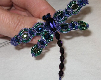Tutorial de broche de libélula micro-macramê ou acessório de cabelo