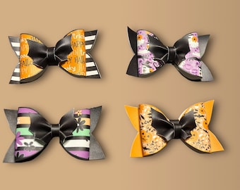 Bat Hair Clip for Halloween, Witchy Hair Accessory, Scary Hair Barrette, Black Bat Clip, Costume Hairpin