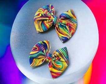 Tye-dye fabric bow, bright colors hair bow, baby bow, fabric hair bow, girls bows, school bow, hair bow, Piggie Hair bows