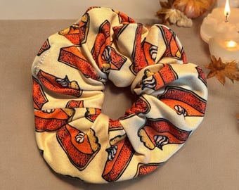Pumpkin Pie Scrunchie | Fall Hair Scrunchie | Thanksgiving Hair Accessory | Pumpkin Dessert Print Scrunchie | Autumn Hair Tie