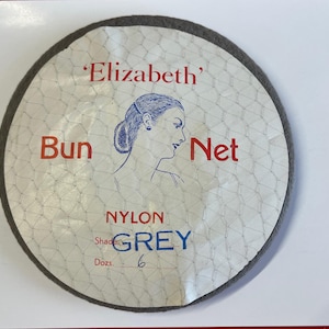 1 cartão original vintage com 72 redes de nylon "Elizabeth" cinza, estoque morto da década de 1950, novo estoque antigo