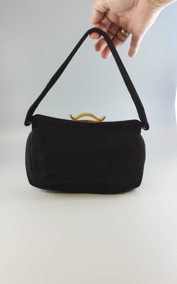 1950s Black Felt Handbag, Purse with Gold Tone Me… - image 2