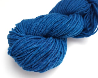 3 Ply Teal Rug Wool Yarn, Rug Punch Needle Yarn, Rug Yarn, Hand Dyed Yarn, Dyed Rug Wool, 4 Ply Wool Yarn, Extra Bulky Yarn