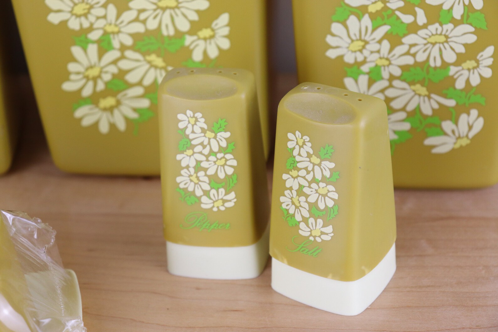 Vintage Mustard Yellow Canisters 4 Salt and Pepper Napkin Etsy