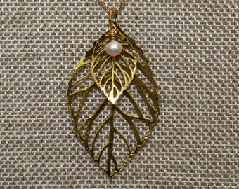 Gold filigree leaf long necklace with large and small leaves and pearl droplet