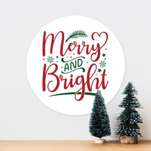 Feliz e brilhante natal natal-arte tipografia citação inspiradora parede, guirlanda, poste, placa de sinal de metal de lata de porta