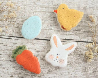 Set di 4 magneti pasquali realizzati in pasta di sale, magneti da frigorifero, accessori per ufficio, decorazioni primaverili per l'aula, magneti da frigorifero primaverili
