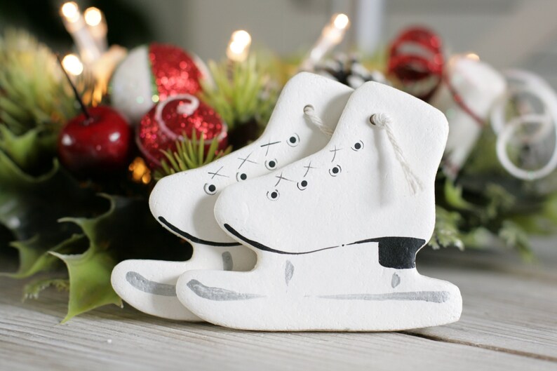 Ice Skates Hanging Ornament Tree Decoration Ice Skate Rustic Etsy Denmark