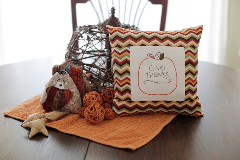 5x7 Pumpkin hand embroidery pattern. Great addition to your Thanksgiving decor image 3