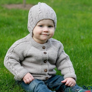 MADE TO ORDER/ Hand knitted baby sweater with coconut buttons/ Merino wool