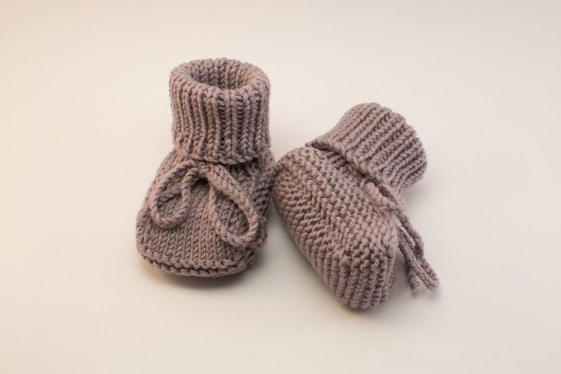 MADE TO ORDER/ Hand knitted baby booties/ Merino wool image 5