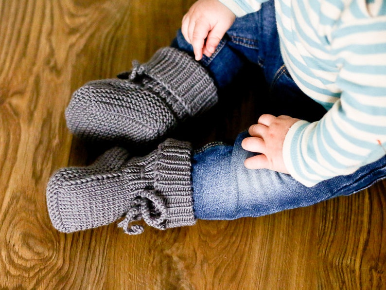 MADE TO ORDER/ Hand knitted baby booties/ Merino wool image 1