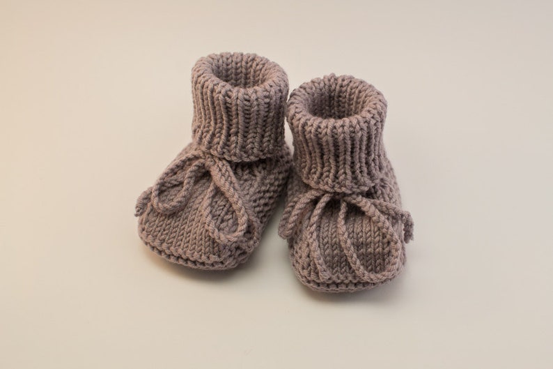 MADE TO ORDER/ Hand knitted baby booties/ Merino wool image 4