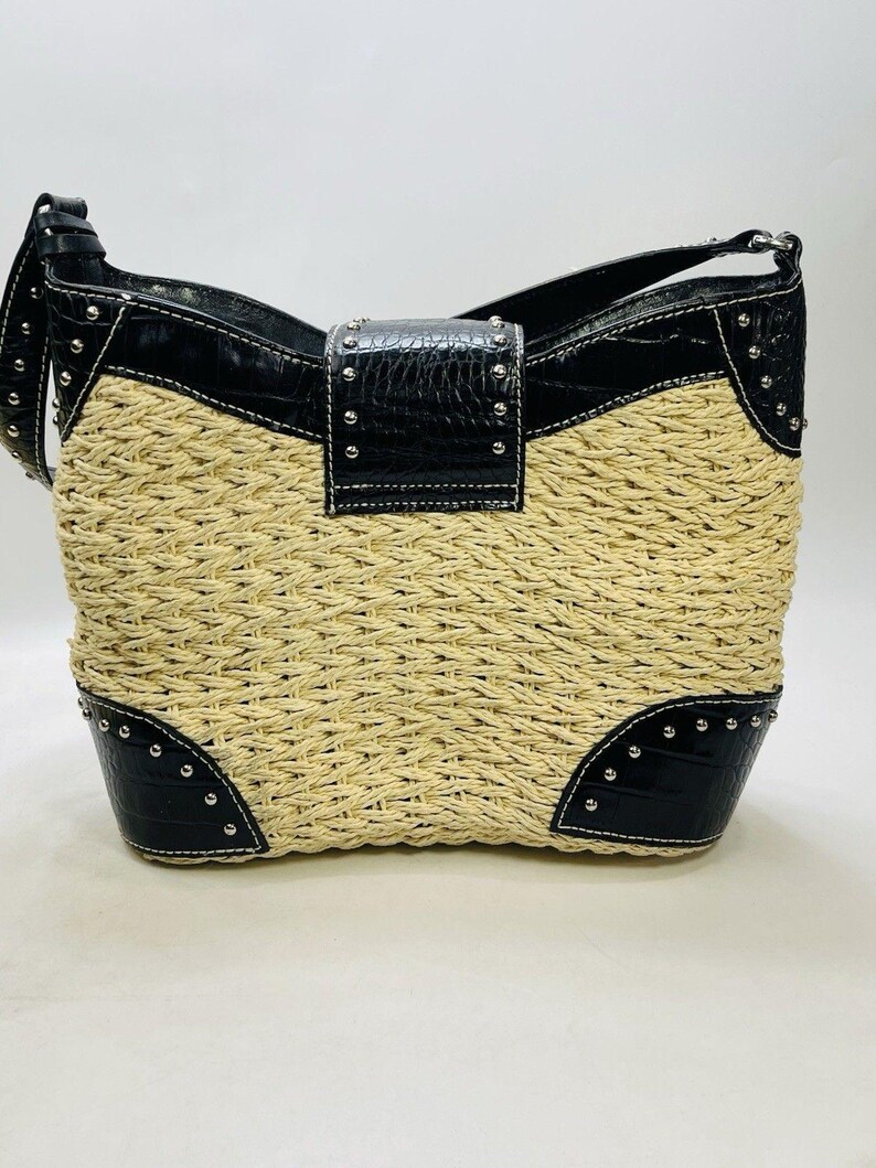 Vintage BRIGHTON Purse DINAH Woven Tan Straw Black Croc-Embossed Leather Studded Shoulder Bag Silver Tone Hardware Heart Charm image 12