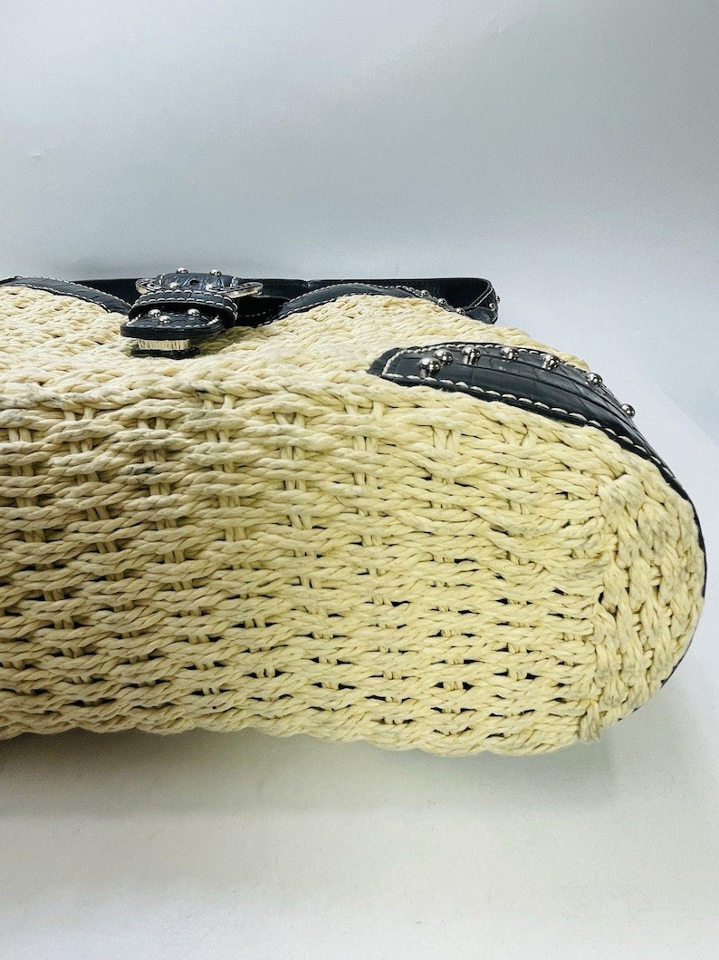 Vintage BRIGHTON Purse DINAH Woven Tan Straw Black Croc-Embossed Leather Studded Shoulder Bag Silver Tone Hardware Heart Charm image 7