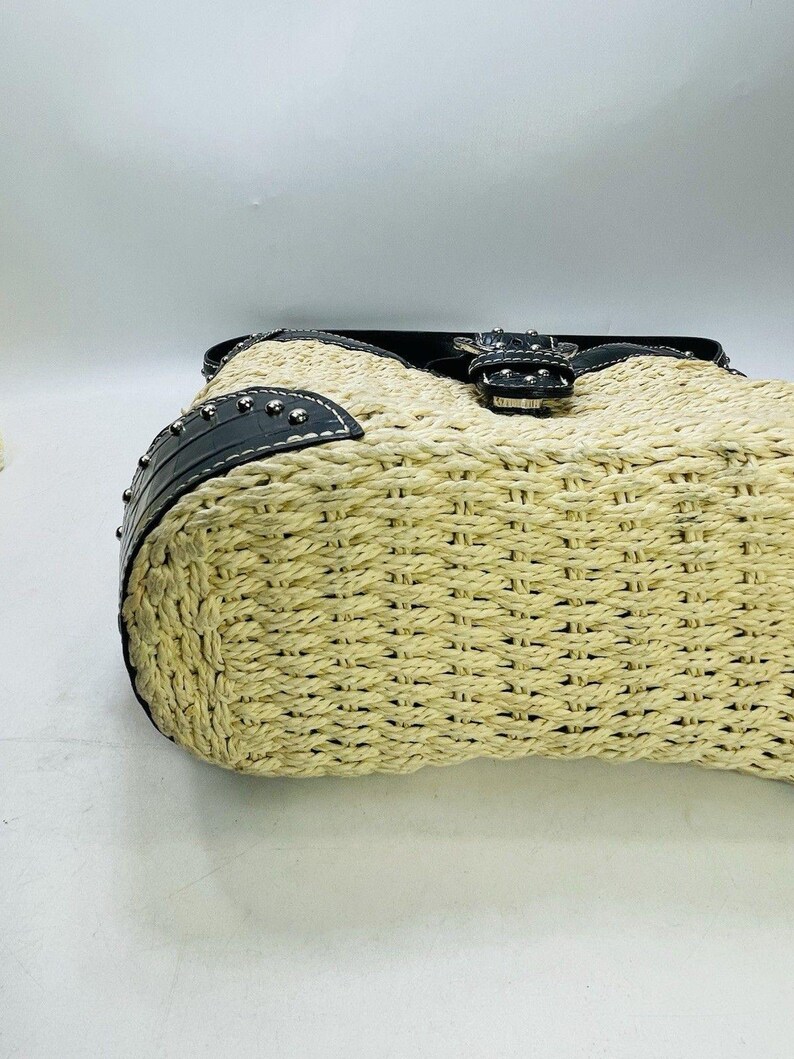 Vintage BRIGHTON Purse DINAH Woven Tan Straw Black Croc-Embossed Leather Studded Shoulder Bag Silver Tone Hardware Heart Charm image 6