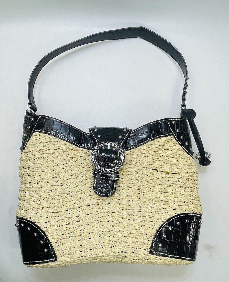 Vintage BRIGHTON Purse DINAH Woven Tan Straw Black Croc-Embossed Leather Studded Shoulder Bag Silver Tone Hardware Heart Charm image 4
