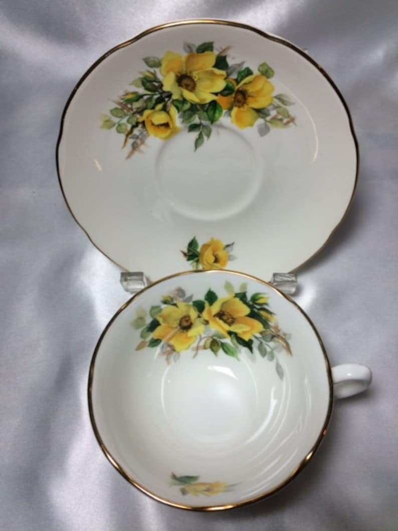 Royal Grafton Fine Bone China Tea Cups With Saucers, Bone China