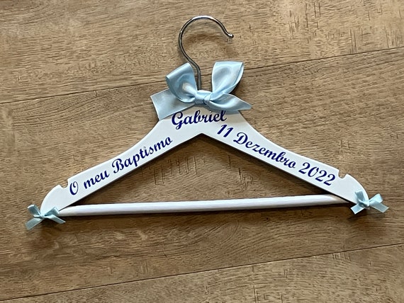 Tenue de baptême Cintre bébé personnalisé, souvenir et accessoire photo  pour baptême, nouveau bébé, cérémonie de baptême, décor de pépinière -   France