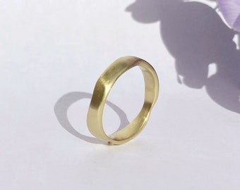 Wedding ring Ena, 585 gold, organic