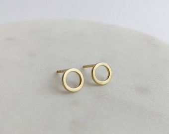 Gold circle stud earrings 750s