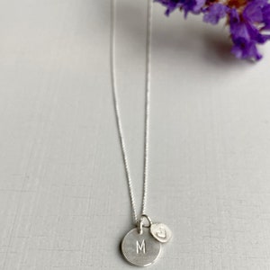 Personalisierte Kette mit Initial Bild 8