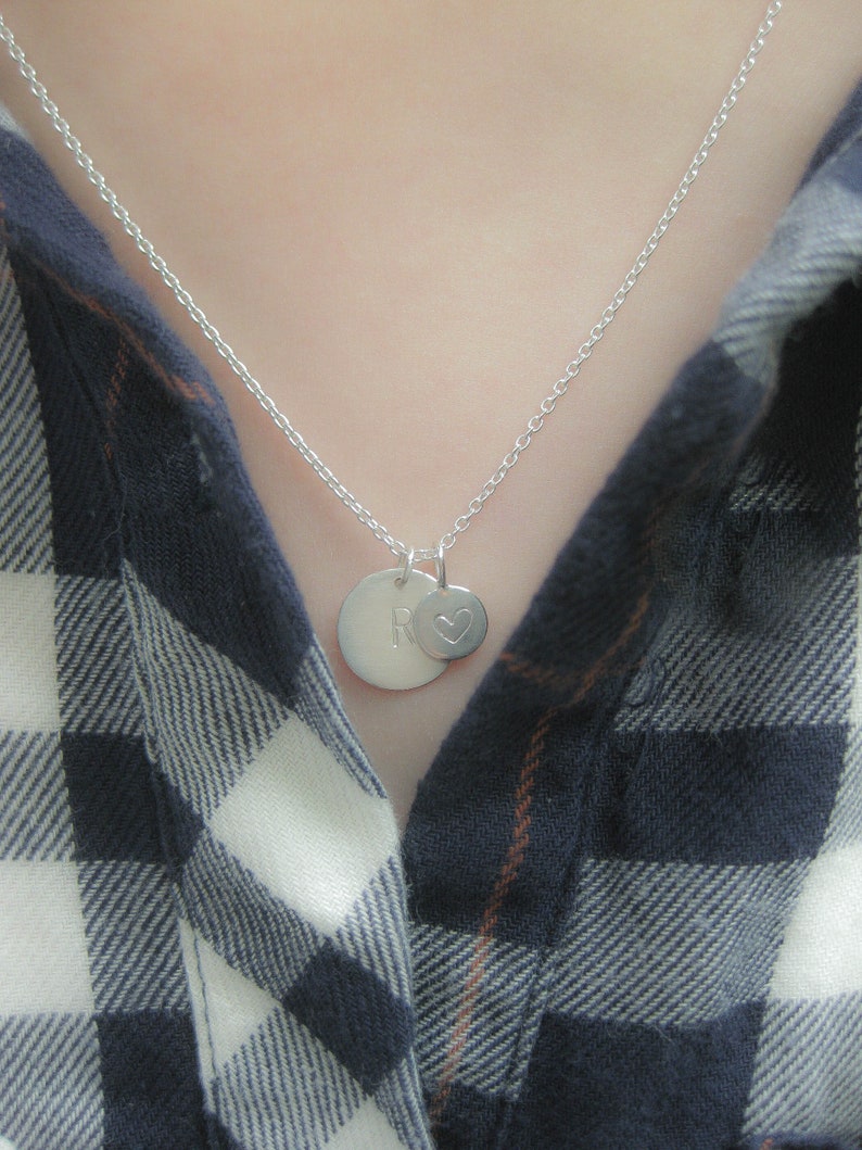 Personalisierte Kette mit Initial Bild 5