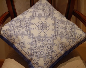 CSB 622 Delft Blue Kissen Set in Kreuzstich