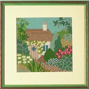 TPX 118 Daisy Cottage Textured Stitch Tapestry Needlepoint picture Kit