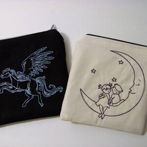 Celestial Love Bordado Monedero de Monedas // Luna Amor Pegaso Stars Constellation // Resplandor en la oscuridad // Bolsa de dados de la bolsa de pulsera
