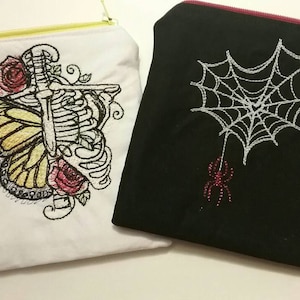 Monedero gótico bordado // Jaula de torácicos de mariposa // Corazón de telaraña // Brillo en la oscuridad // Billetera // Pulsera // Bolsa de dados de bolsa