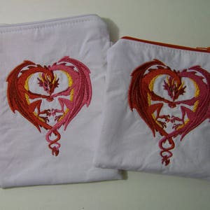 MUCHOS TAMAÑOS DISPONIBLES - Dragon Love Bordado Monedero de Monedas // Corazón Rojo Rosa // Bolsa de Dados de Bolsa de Muñeca