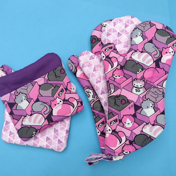 Cats In Boxes Oven Mitt or Pot Holder Set of 2; kawaii pink purple nerdy kitchen linens geeky great gift cooking baking housewarming