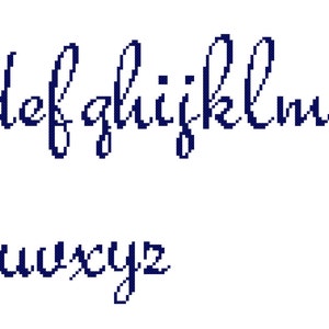 Puede incluir: Un alfabeto escrito a mano en letra cursiva. Las letras están en minúsculas y están escritas en color azul oscuro.