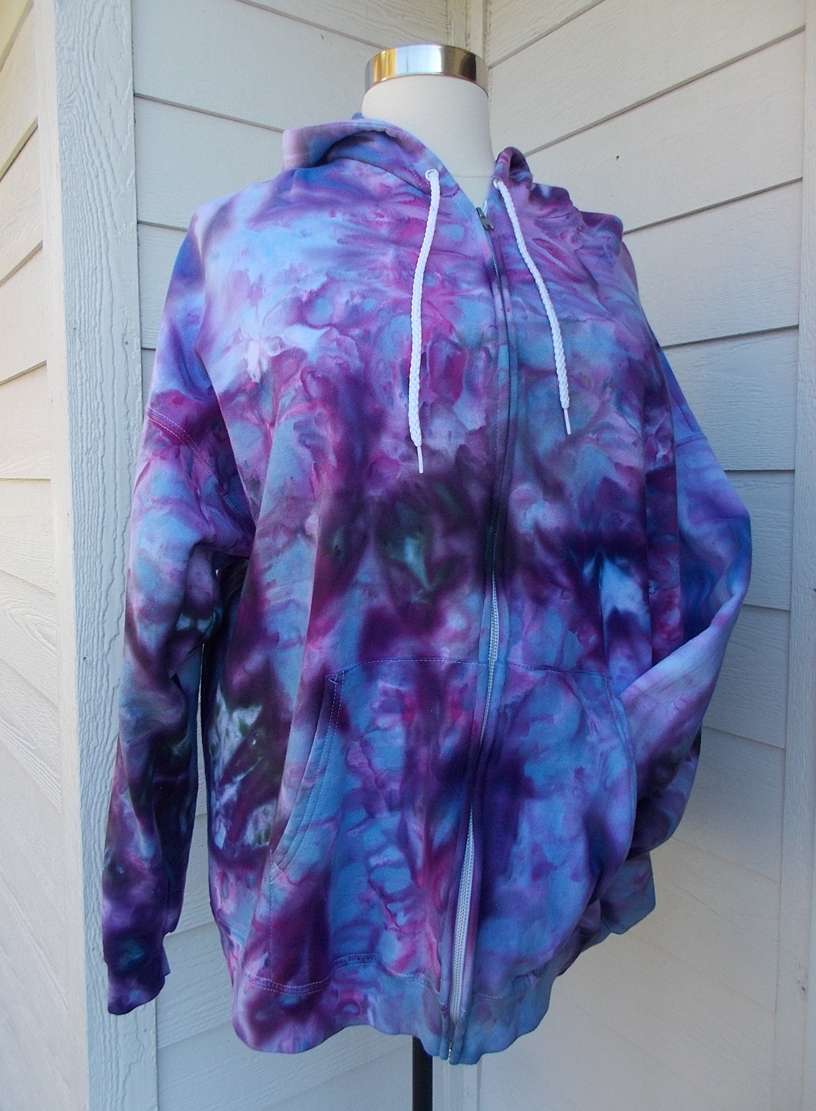IAKAM Tie Dye Hoodie