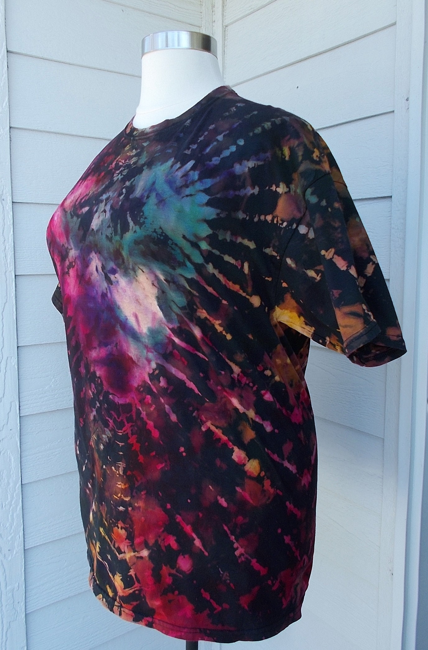 2XL Reverse dyed, Bleach Dyed, IceDyed, Tie Dyed Tshirt