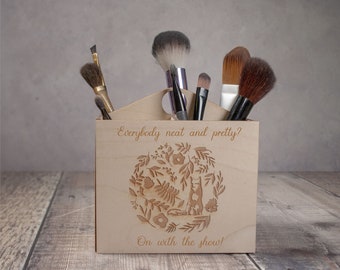 Personalised wooden utility holder, desk tidy, pen pot, makeup brush holder 5 designs